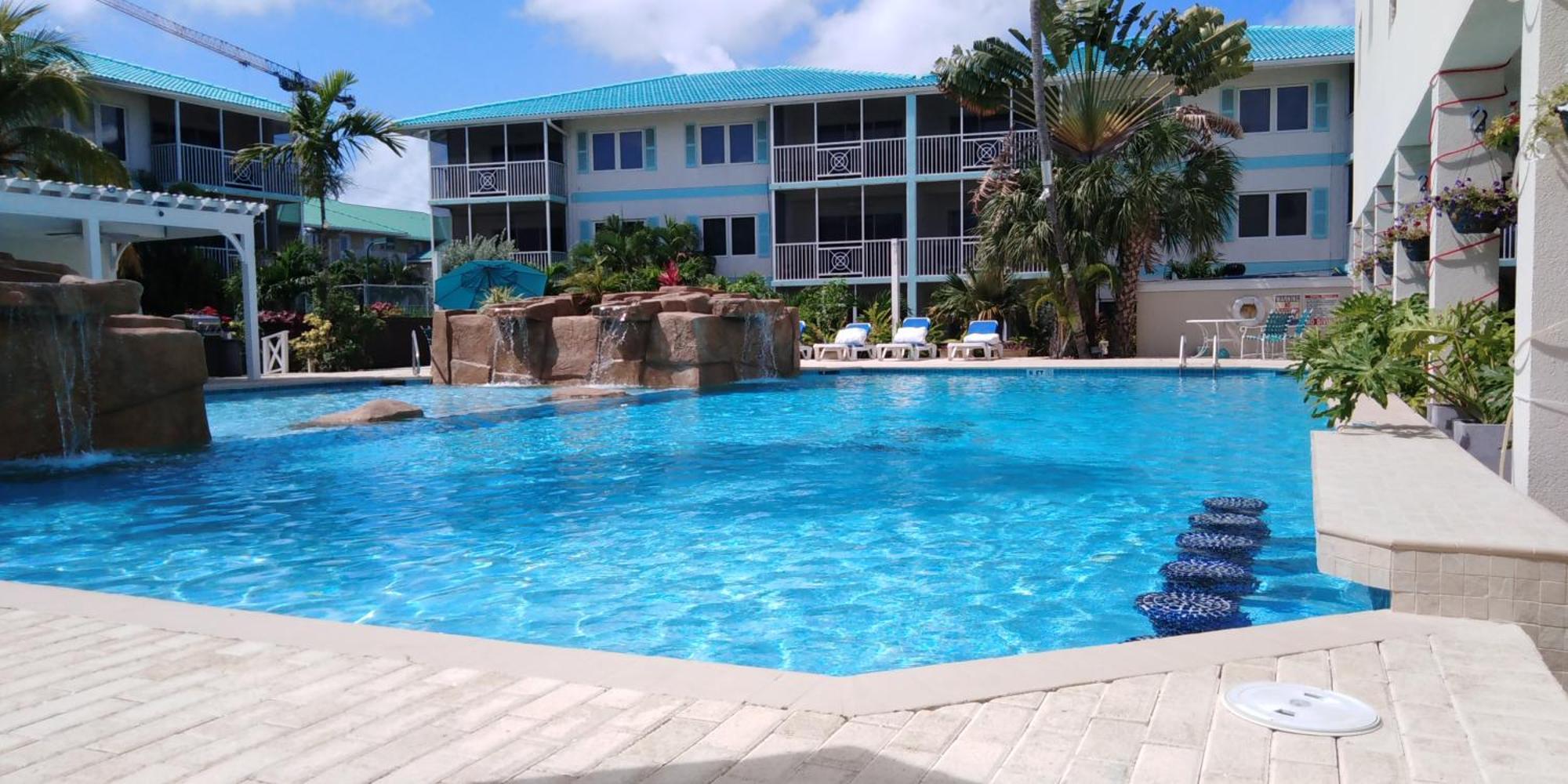 Seven Mile Beach Resort จอร์จทาวน์ ภายนอก รูปภาพ