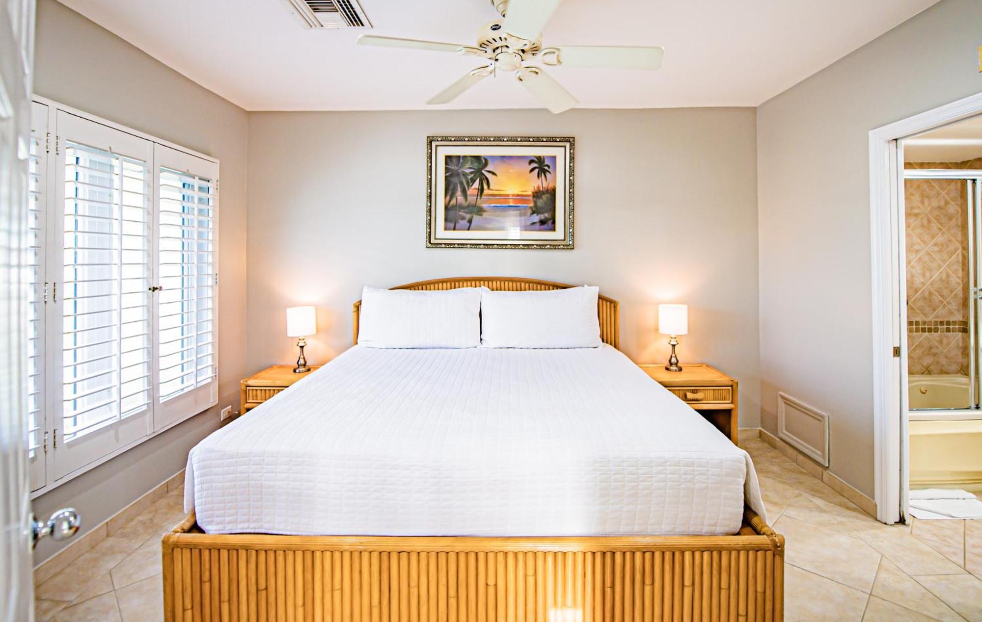 Seven Mile Beach Resort จอร์จทาวน์ ภายนอก รูปภาพ