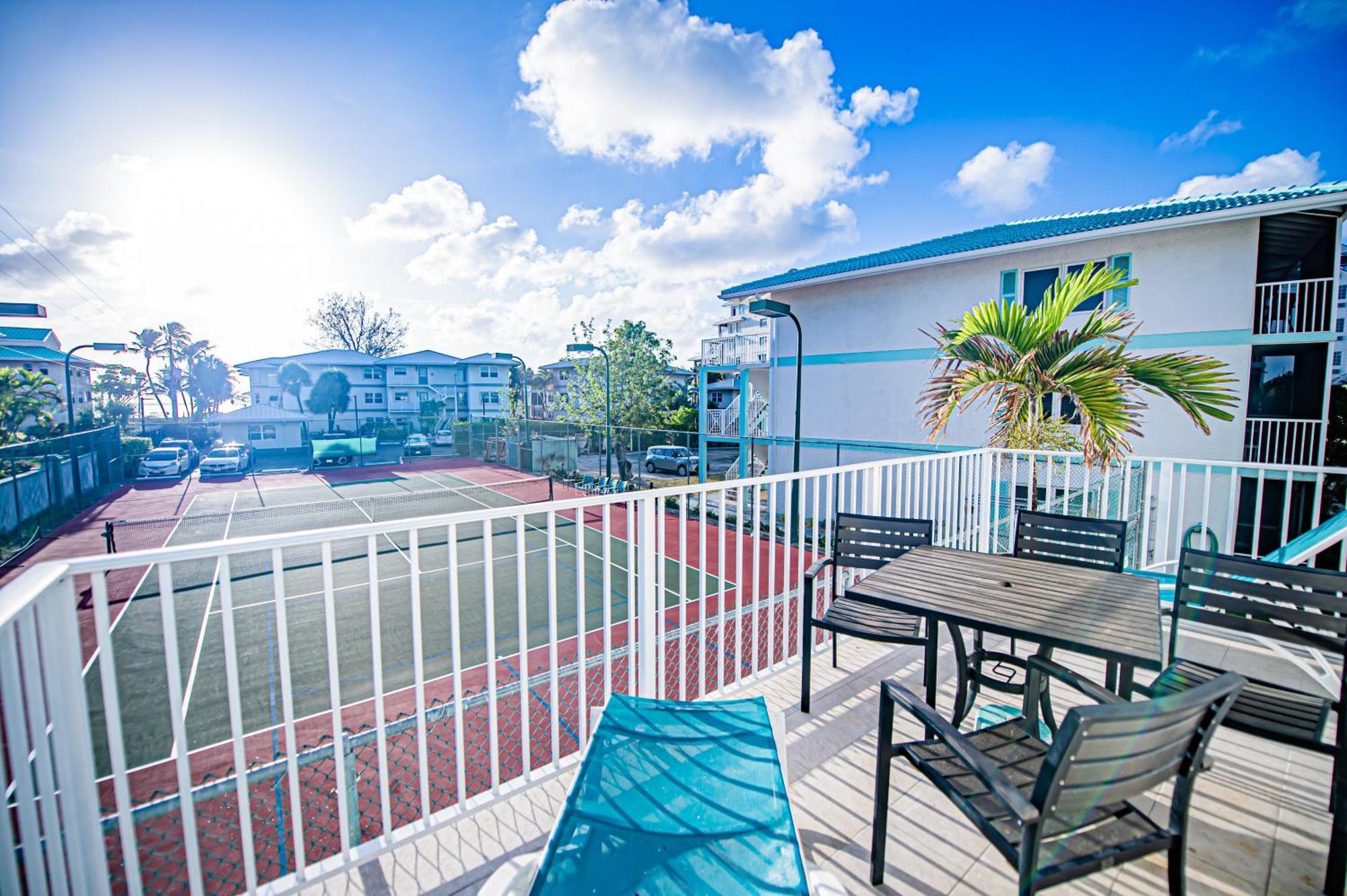 Seven Mile Beach Resort จอร์จทาวน์ ภายนอก รูปภาพ