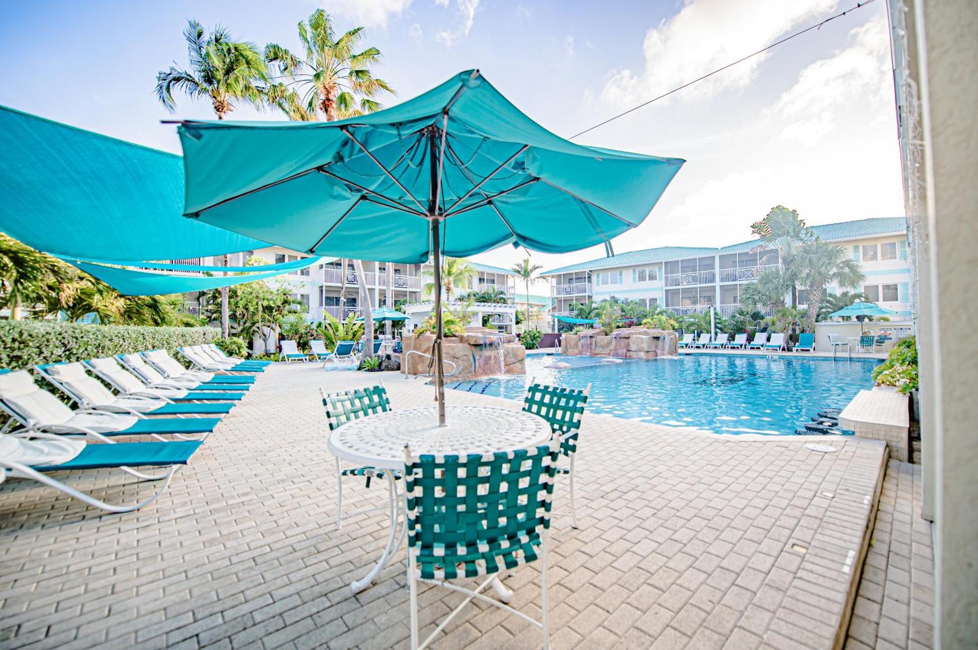 Seven Mile Beach Resort จอร์จทาวน์ ภายนอก รูปภาพ