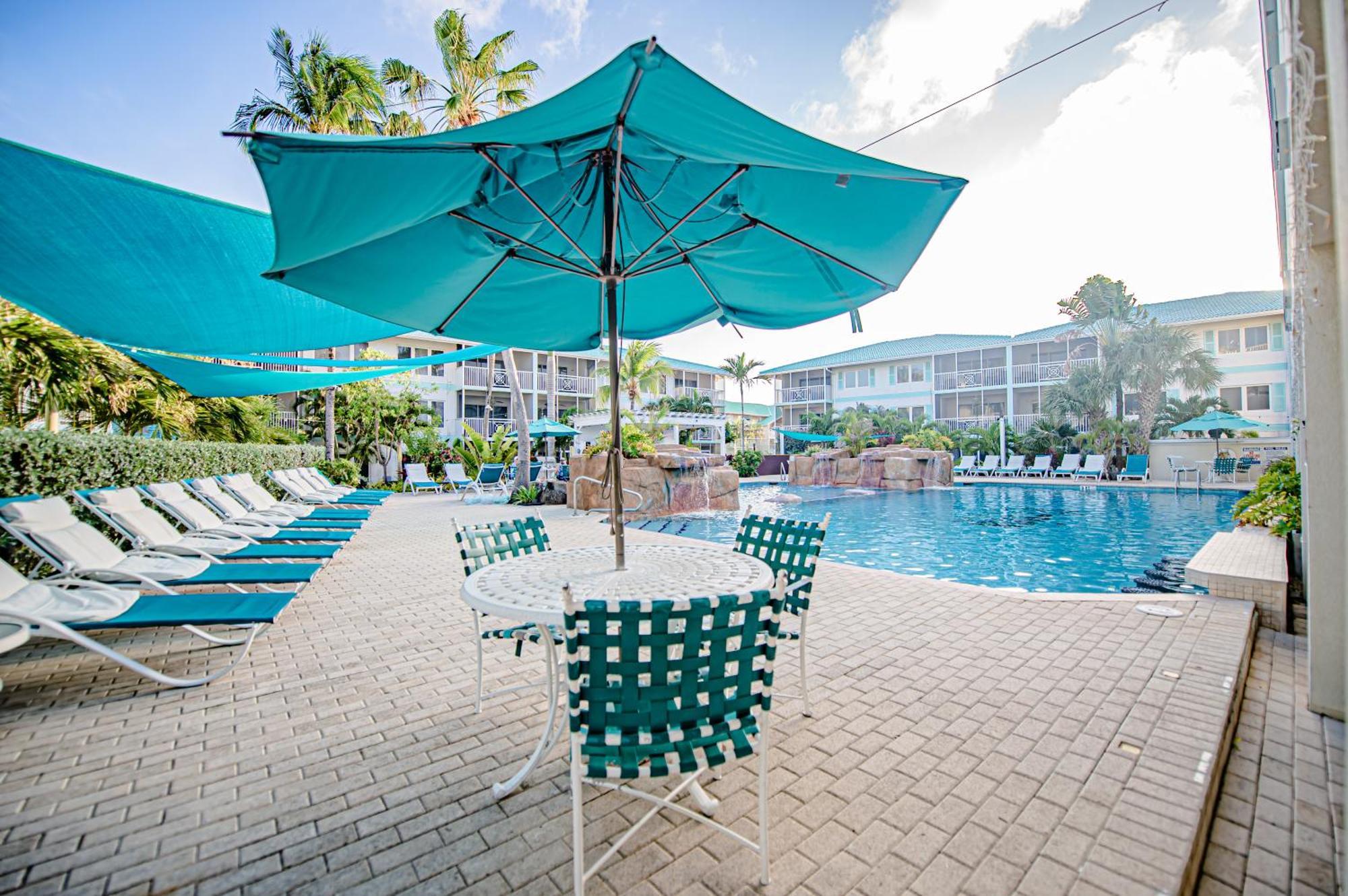 Seven Mile Beach Resort จอร์จทาวน์ ภายนอก รูปภาพ